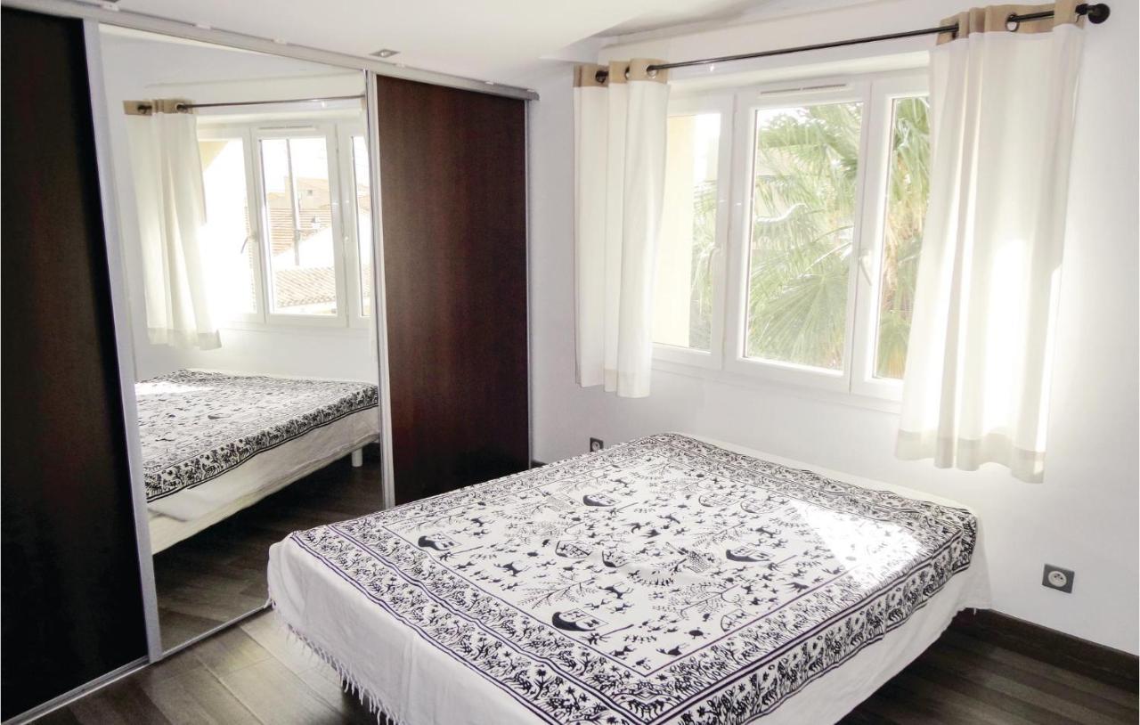 Awesome Apartment In Sauvian With Wifi Kültér fotó